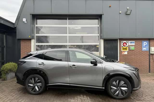 Nissan Ariya (2023) thumbnail 5
