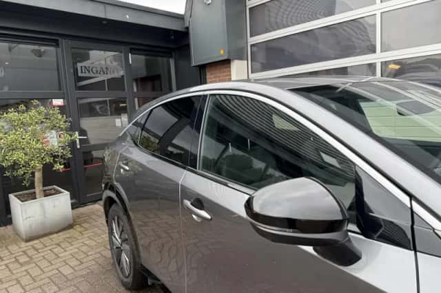 Nissan Ariya (2023) thumbnail 6