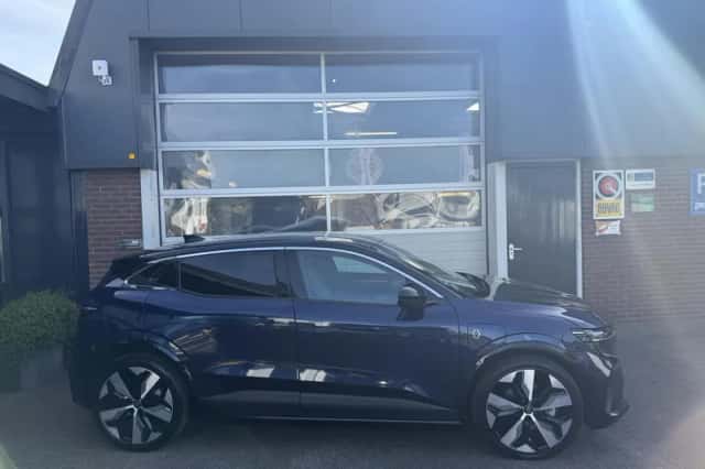 Renault Mégane E-Tech (2023) thumbnail 5