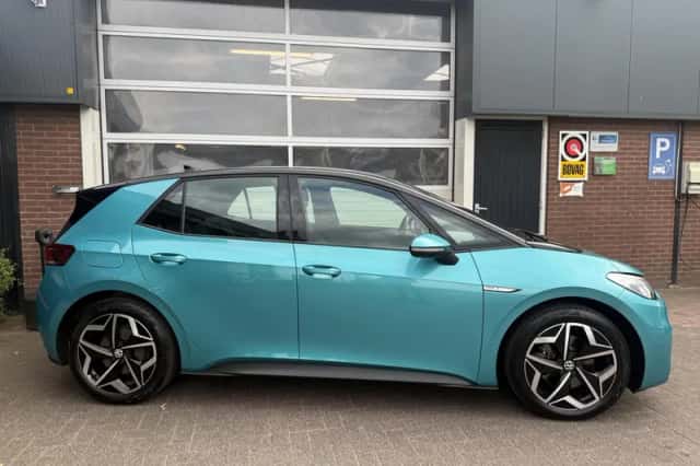 Volkswagen ID.3 (2022) thumbnail 2