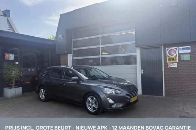 Ford Focus (2021) thumbnail 1