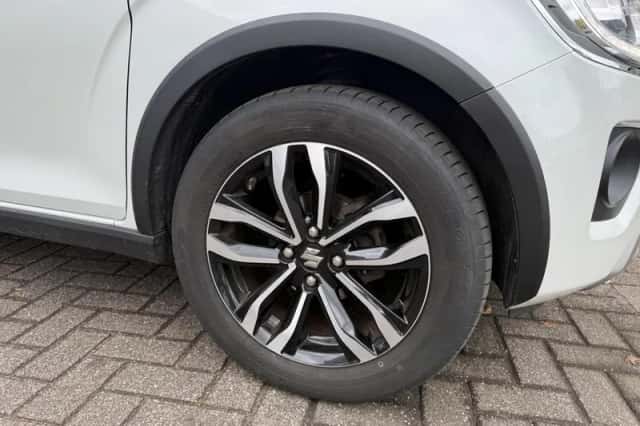 Suzuki Ignis (2020) thumbnail 6