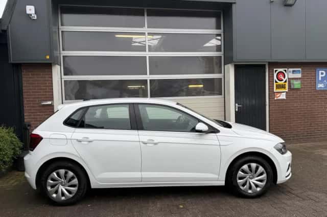 Volkswagen Polo (2018) thumbnail 4