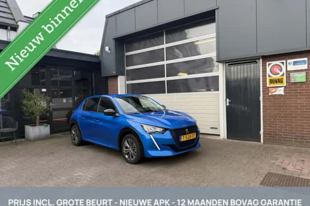 Peugeot e-208 (2023) thumbnail 1