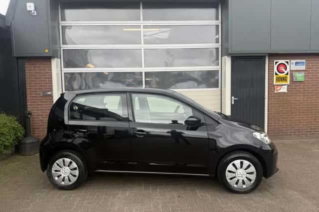 Volkswagen Up! (2020) thumbnail 4