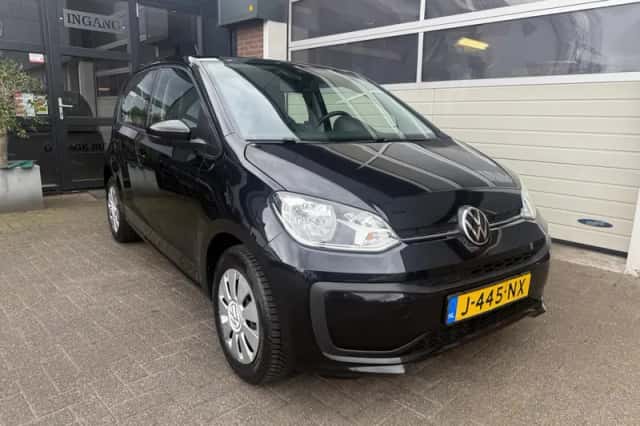 Volkswagen Up! (2020) thumbnail 5