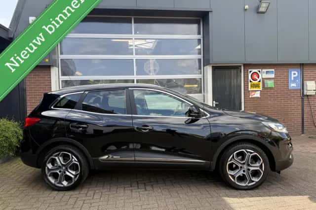 Renault Kadjar (2017) thumbnail 2