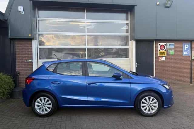 SEAT Ibiza (2023) thumbnail 4
