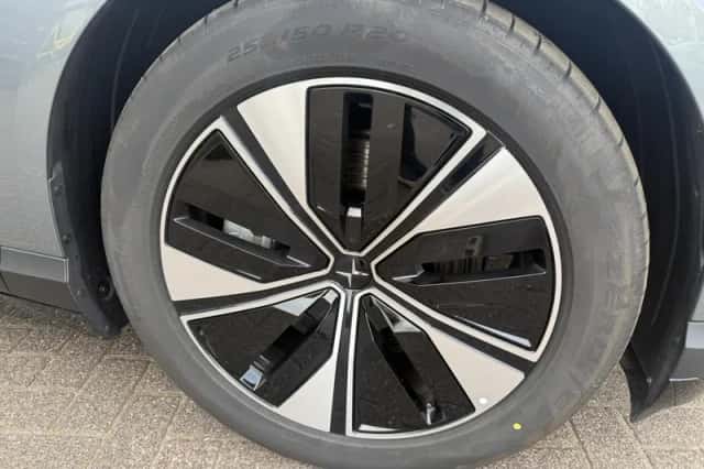 Polestar 4 (2026) thumbnail 6