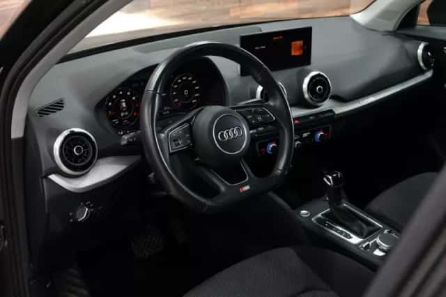 Audi Q2 (2021) thumbnail 2