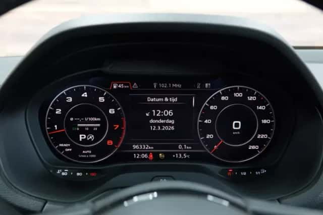Audi Q2 (2021) thumbnail 3