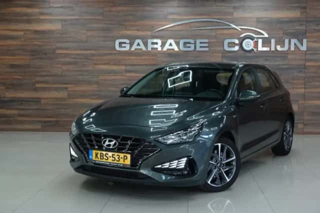 Hyundai i30 (2023) thumbnail 1