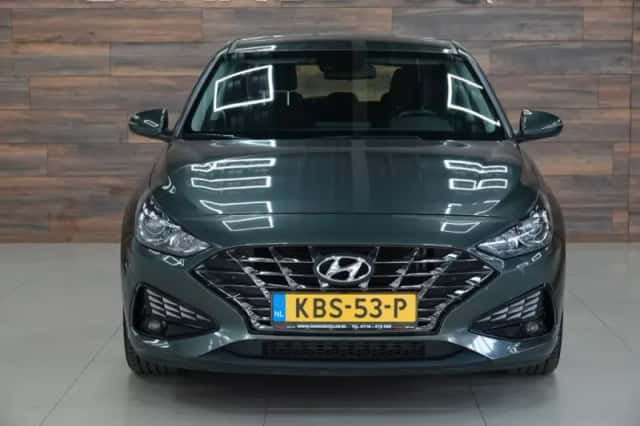 Hyundai i30 (2023) thumbnail 4
