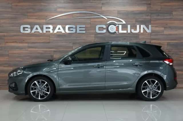 Hyundai i30 (2023) thumbnail 6