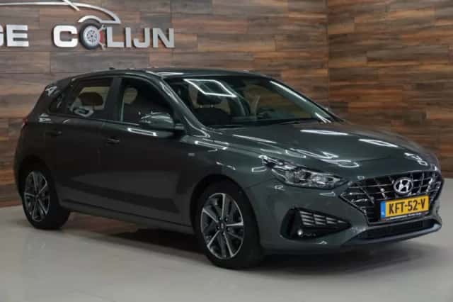 Hyundai i30 (2023) thumbnail 4