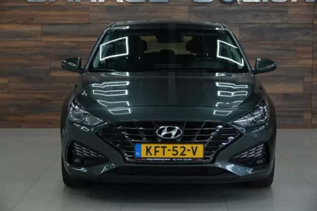 Hyundai i30 (2023) thumbnail 5