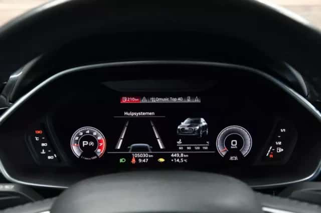 Audi Q3 (2019) thumbnail 3