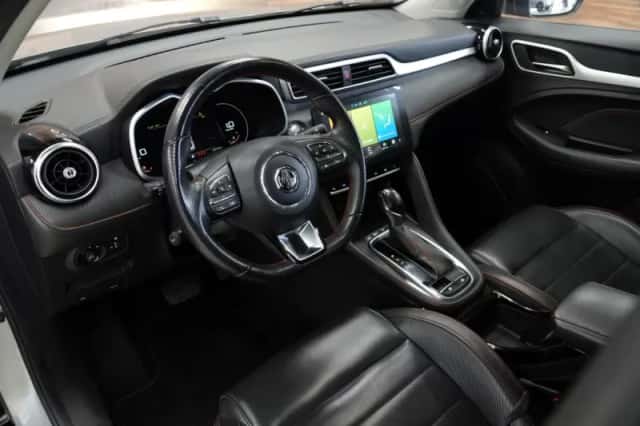 MG ZS (2023) thumbnail 2