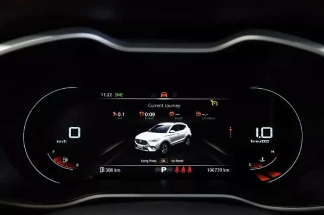 MG ZS (2023) thumbnail 3