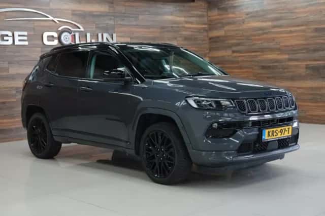 Jeep Compass (2023) thumbnail 3