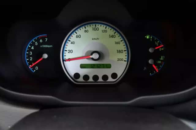 Hyundai i10 (2009) thumbnail 2