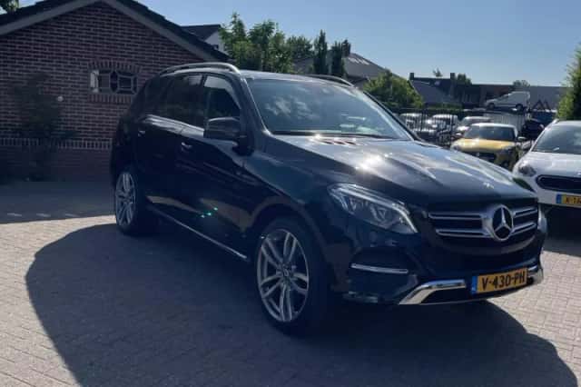 Mercedes-Benz GLE-Klasse (2017) thumbnail 4