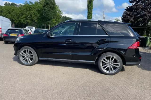 Mercedes-Benz GLE-Klasse (2017) thumbnail 6