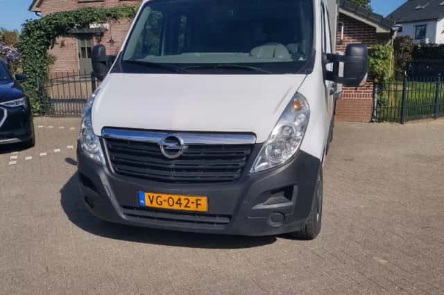 Opel Movano (2013) thumbnail 2
