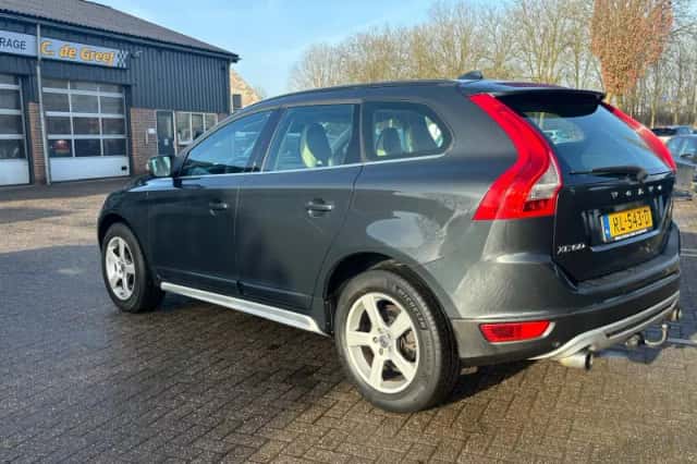 Volvo XC60 (2010) thumbnail 5