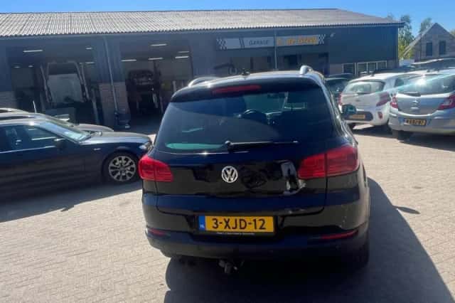 Volkswagen Tiguan (2014) thumbnail 5