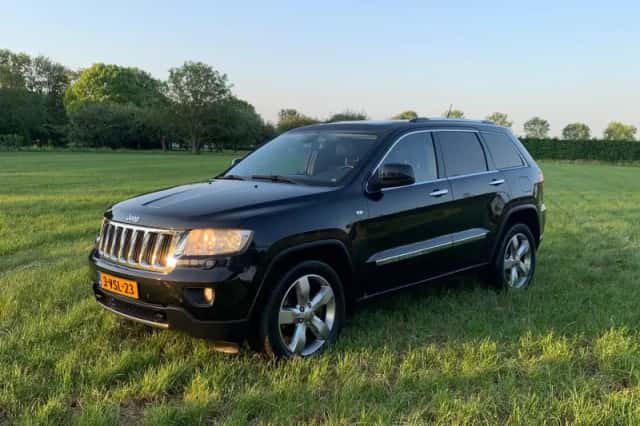 Jeep Grand Cherokee (2011) thumbnail 1