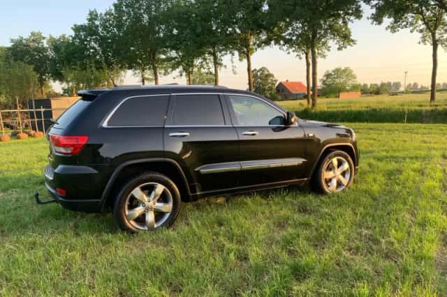 Jeep Grand Cherokee (2011) thumbnail 6