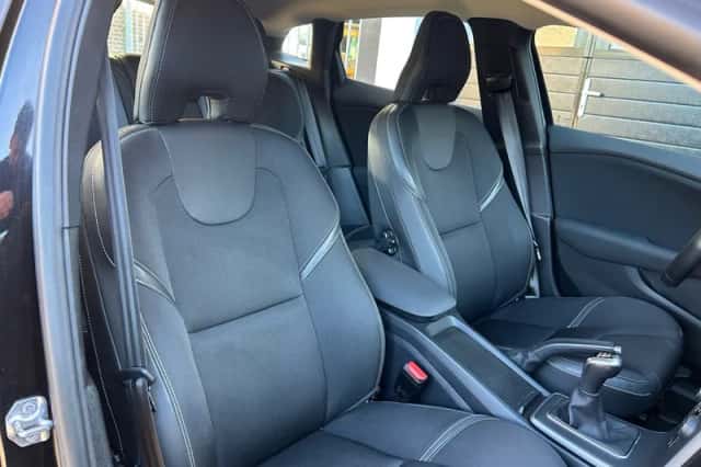 Volvo V40 (2019) thumbnail 6