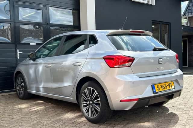 SEAT Ibiza (2023) thumbnail 4