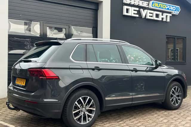 Volkswagen Tiguan (2019) thumbnail 3