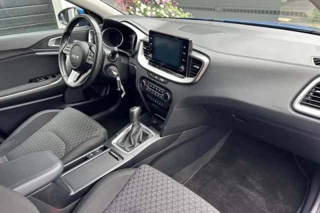 Kia Ceed (2022) thumbnail 5