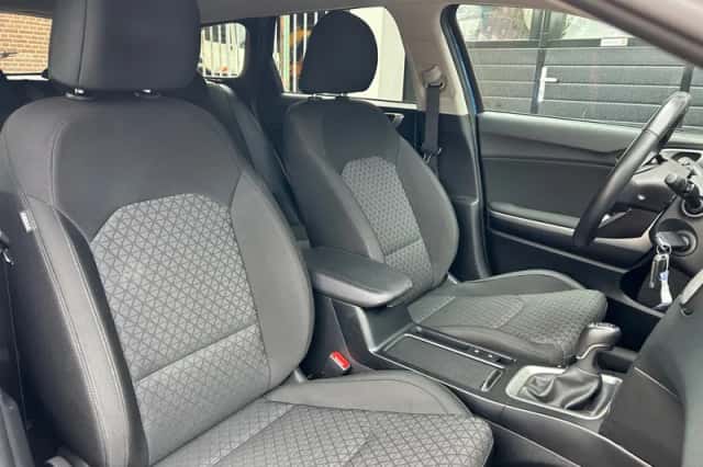 Kia Ceed (2022) thumbnail 6