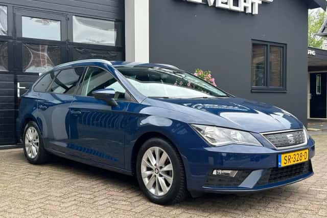 SEAT Leon (2018) thumbnail 2