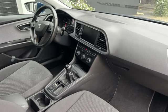 SEAT Leon (2018) thumbnail 5