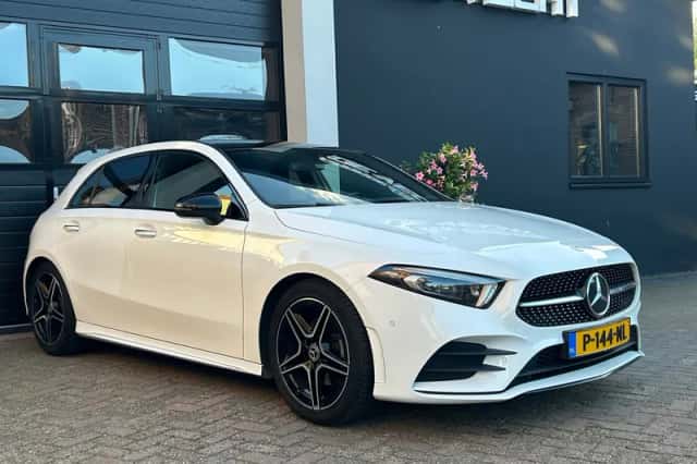 Mercedes-Benz A-Klasse (2022) thumbnail 2