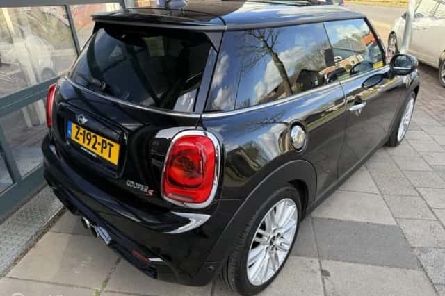 MINI Cooper S (2014) thumbnail 6