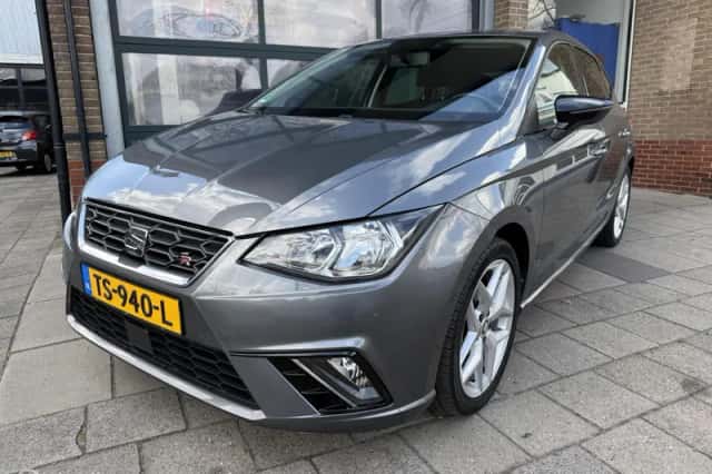 SEAT Ibiza (2018) thumbnail 1