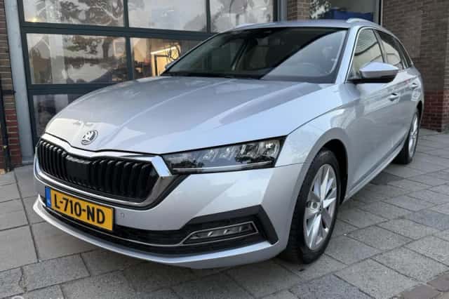 Škoda Octavia (2021) thumbnail 1
