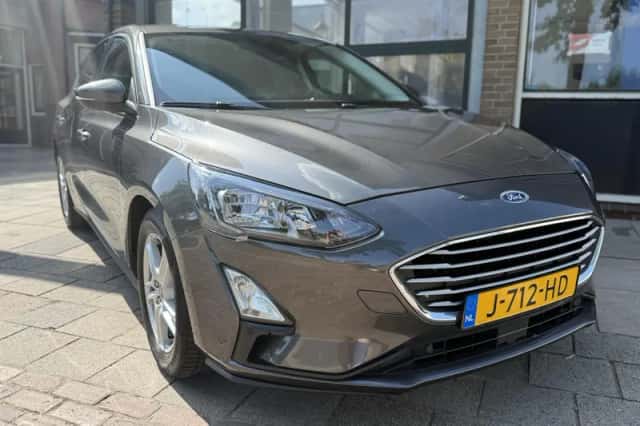 Ford Focus (2020) thumbnail 2