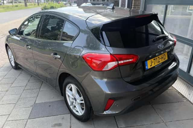 Ford Focus (2020) thumbnail 5