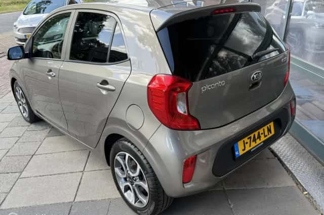 Kia Picanto (2020) thumbnail 5