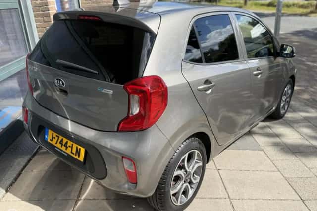 Kia Picanto (2020) thumbnail 6