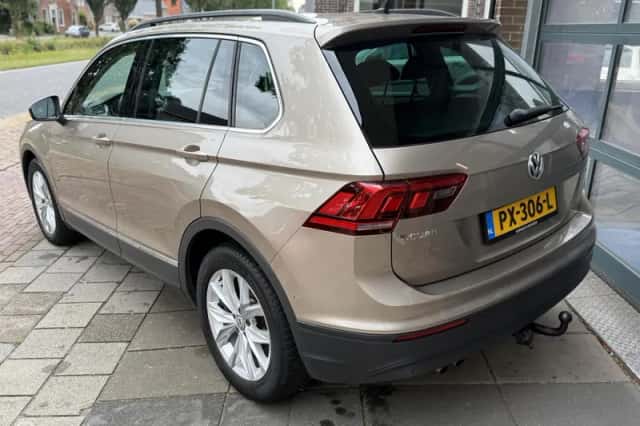 Volkswagen Tiguan (2017) thumbnail 4