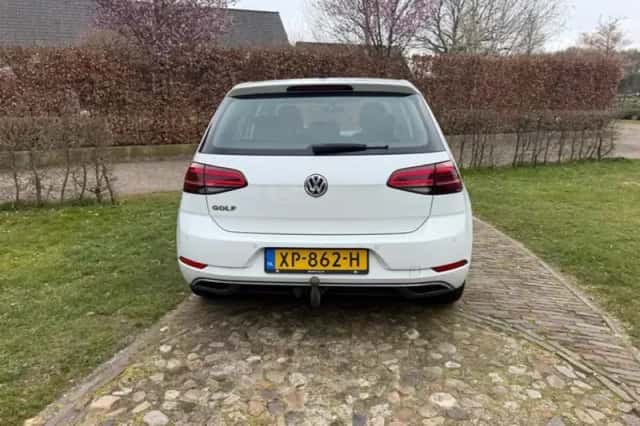 Volkswagen Golf (2019) thumbnail 4