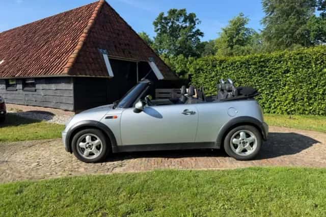 MINI Cabrio (2008) thumbnail 3